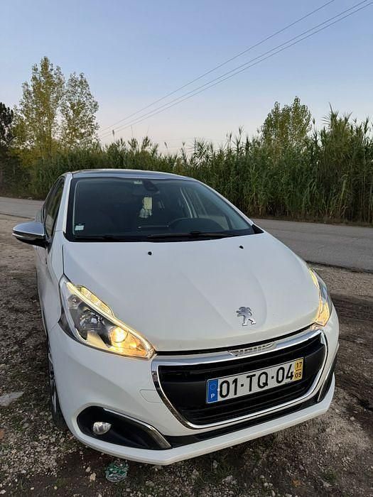 Usado 2017 Peugeot 208 Citadino | € 10.800 (Preço justo) - Imagem 1/4