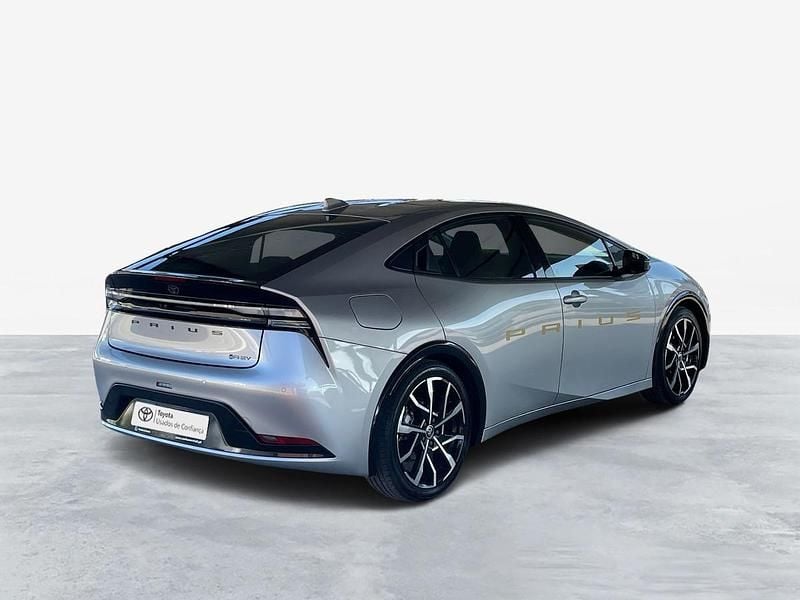 Usado Toyota Prius Luxury 223 HP (164 kW) 2025 Cinza (pintura metalizada) Citadino