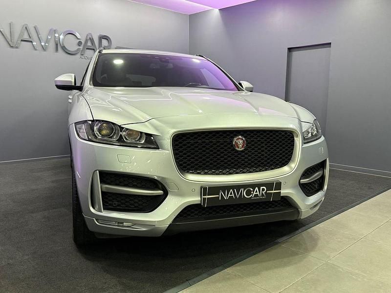 Usado Jaguar F-Pace R-Sport 180 HP (132 kW) 2017 Cinza SUV