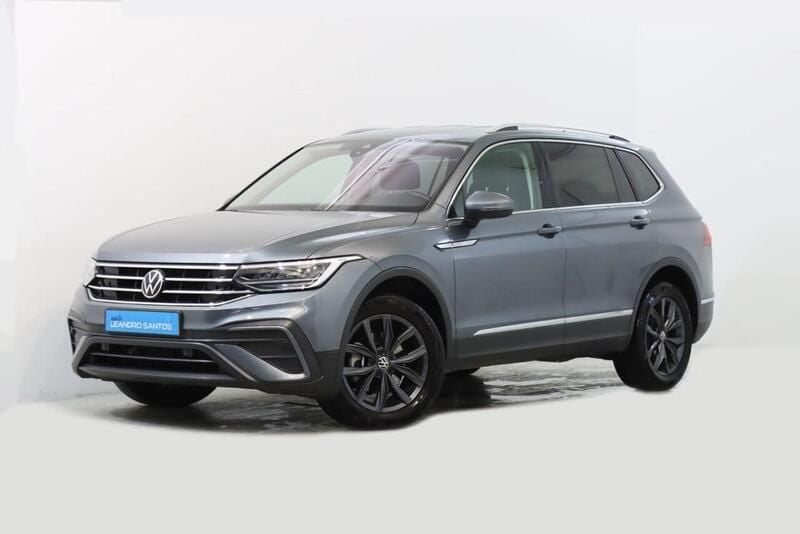 Cinzento Usado 2023 VW Tiguan Allspace SUV | € 37.900 - Imagem 1/2
