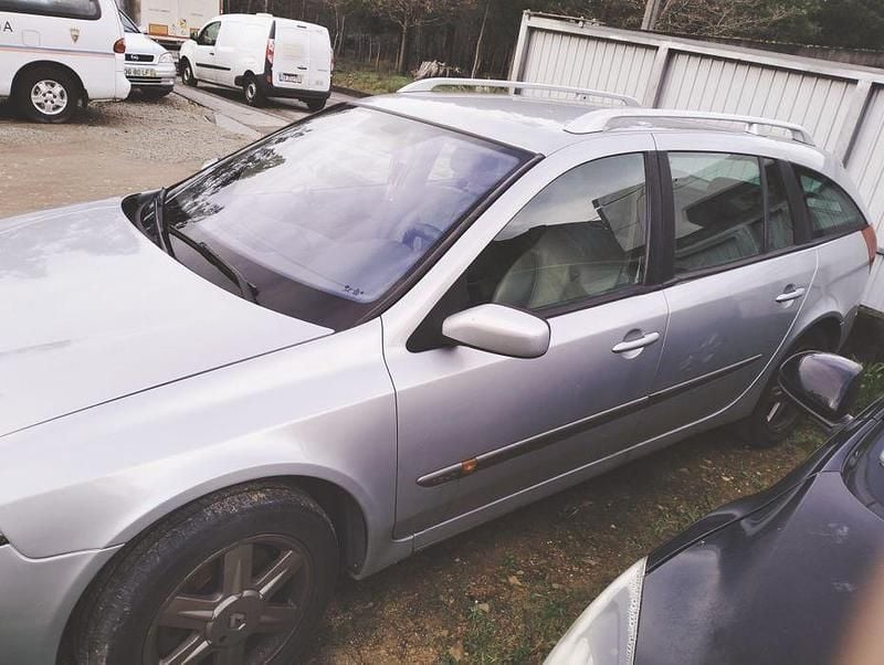 Usado Renault Laguna II 120 HP (88 kW) 2003 Sedan