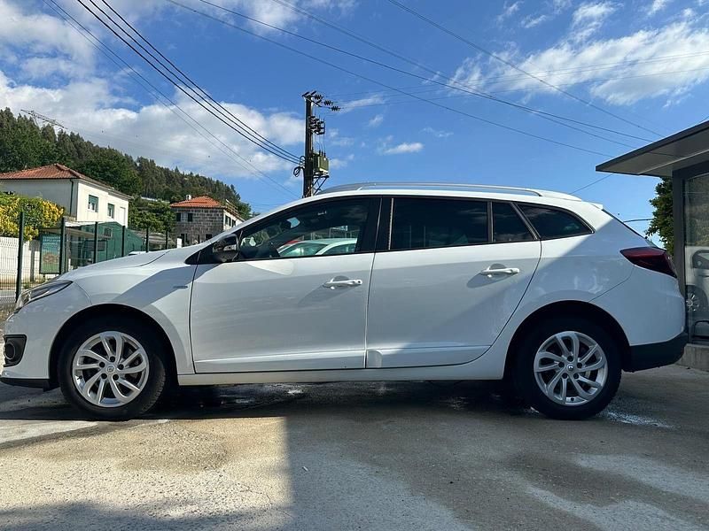 Usado Renault Mégane GrandTour 110 HP (80 kW) 2015 Branco Carrinha
