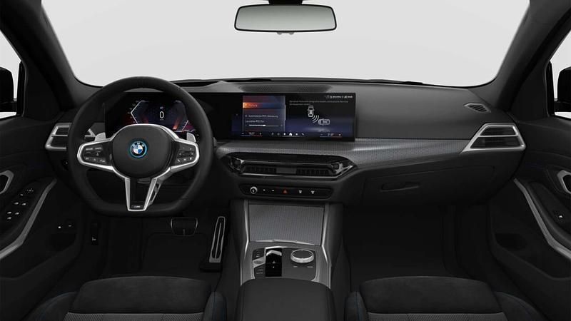 Novo BMW 330e Comfort Edition 292 HP (214 kW) 2025 Preto sapphire metalizada Sedan