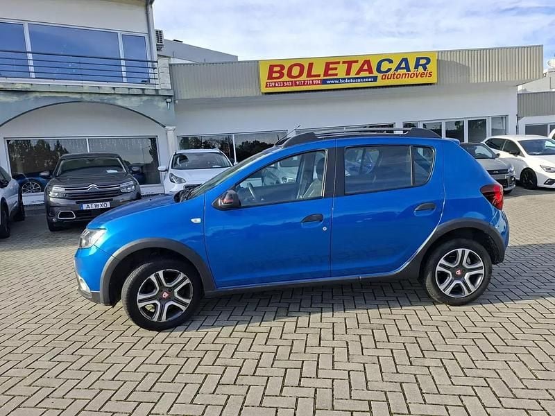 Azul Usado 2019 Dacia Sandero Essentiel SUV | € 11.500 (Super Preço) - Imagem 1/4