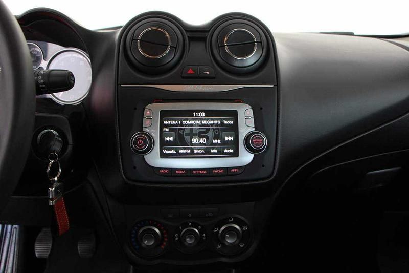 Usado Alfa Romeo MiTo 105 HP (77 kW) 2018 Preto Citadino