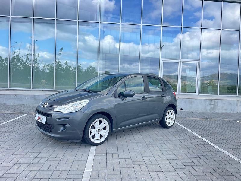 Cinza Usado 2016 Citroën C3 PureTech Citadino | € 7.500 (Super Preço) - Imagem 1/4
