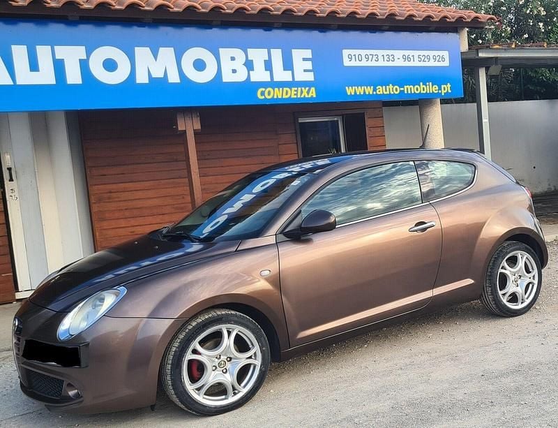 Castanho Usado 2012 Alfa Romeo MiTo Distinctive Citadino | € 6.950 (Super Preço) - Imagem 1/4