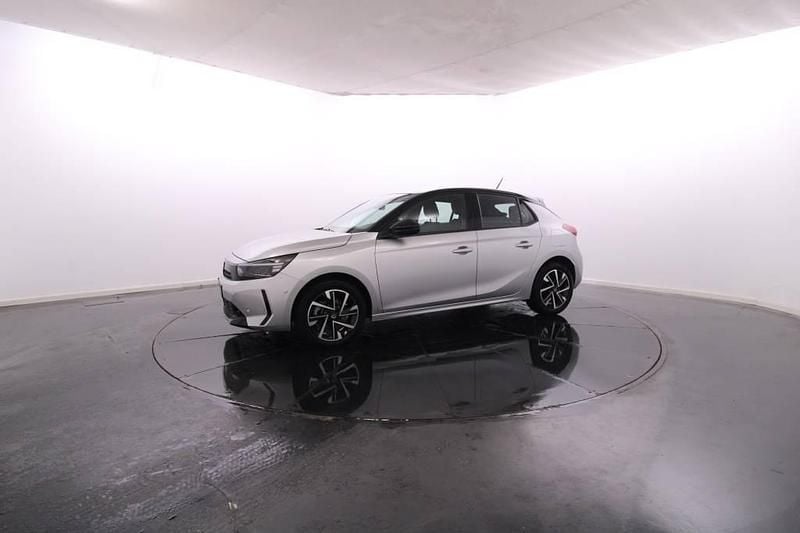 Usado Opel Corsa 101 HP (74 kW) 2024 Cinzento Citadino