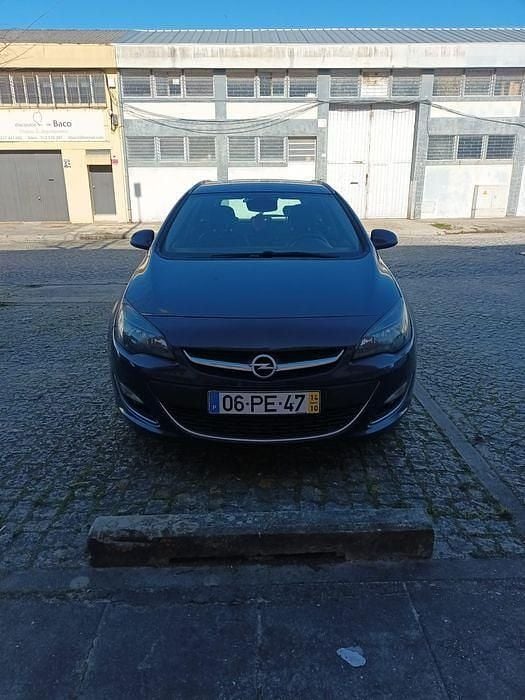 Usado 2014 Opel Astra Sedan | € 5.000 (Super Preço) - Imagem 1/4