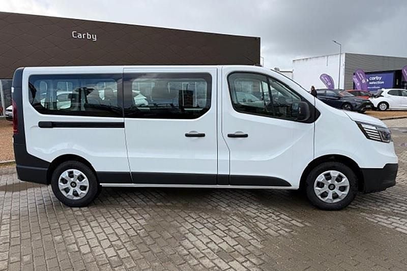 Usado Renault Trafic Equilibre 150 HP (110 kW) 2024