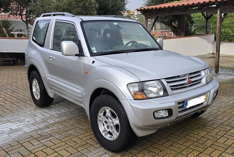 Usado Mitsubishi Pajero 165 HP (121 kW) 2000 SUV