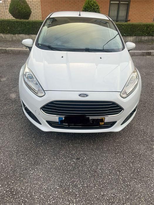 Usado 2015 Ford Fiesta Trend Citadino | € 8.750 (Super Preço) - Imagem 1/4