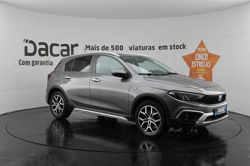 Cinzento Usado 2022 Fiat Tipo Cross Carrinha | € 13.799 (Preço justo) - Imagem 1/4