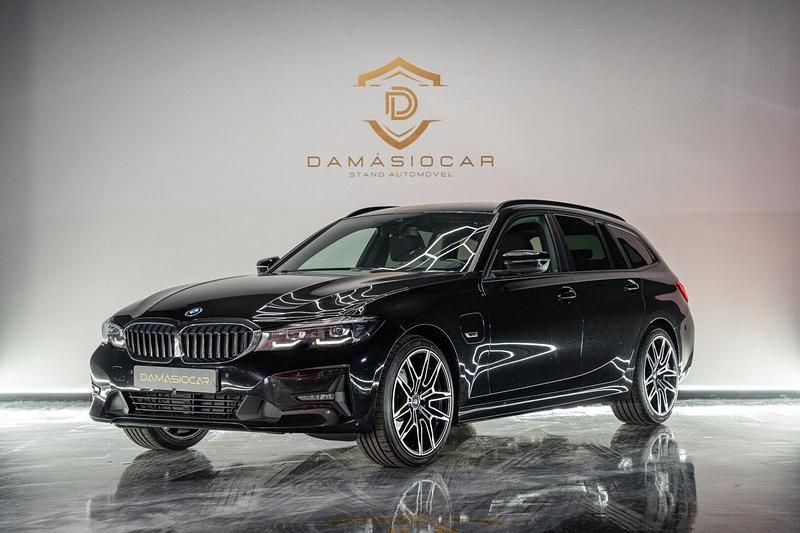 Preto Usado 2022 BMW 320e Carrinha | € 26.900 (Bom preço) - Imagem 1/4