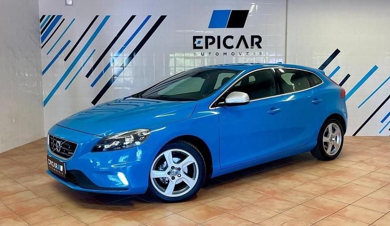 Azul Usado 2014 Volvo V40 R-Design Carrinha | € 16.900 (Caro) - Imagem 1/4