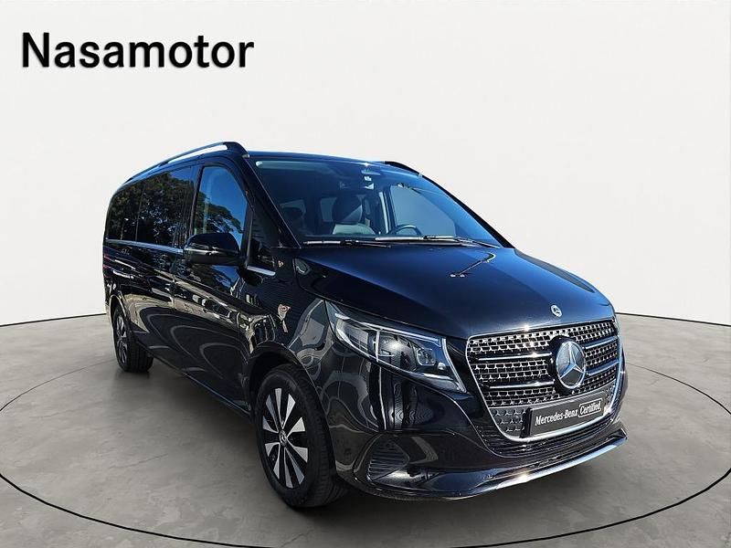 Preto metalizado Usado 2024 Mercedes V250 Avantgarde Monovolume | € 81.900 (Caro) - Imagem 1/4