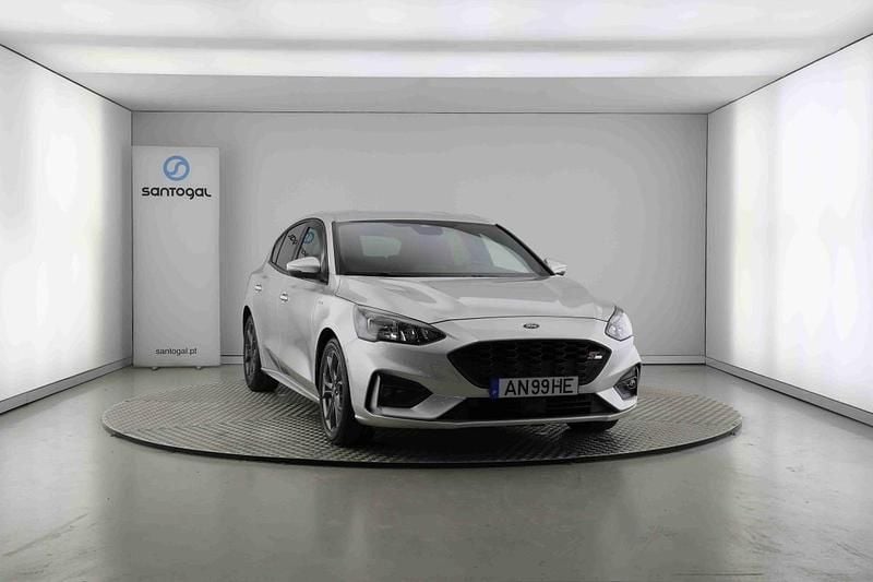 Usado Ford Focus ST-Line X 125 HP (91 kW) 2022 Cinzento Citadino