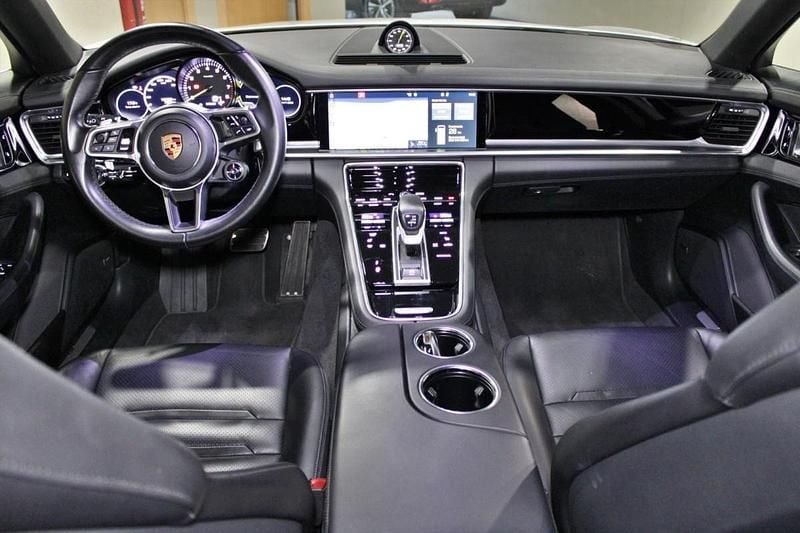 Usado Porsche Panamera 462 HP (339 kW) 2017 Branco