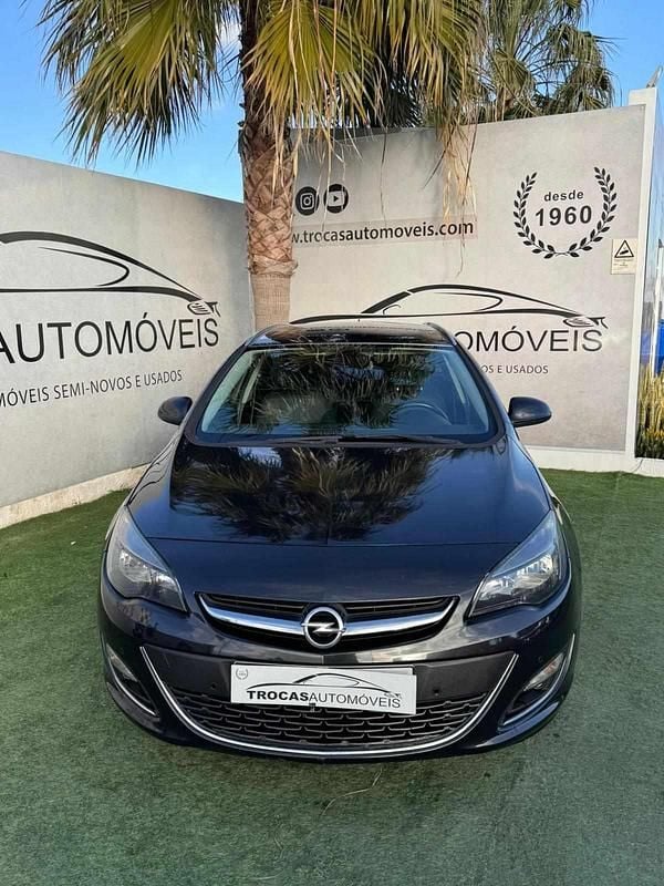 Usado Opel Astra Sport 110 HP (80 kW) 2014 Cinzento Carrinha