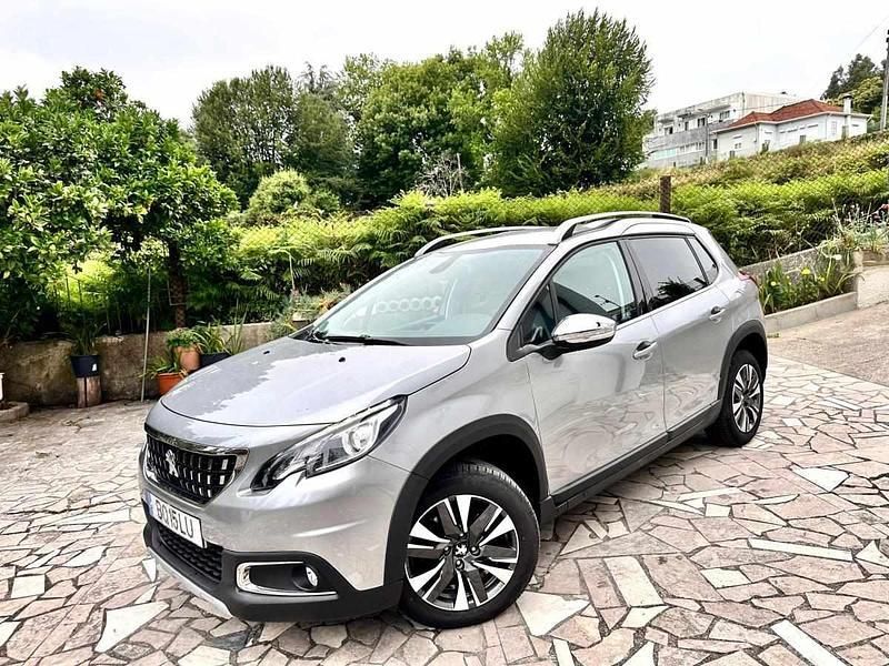 Cinzento Usado 2016 Peugeot 2008 SUV | € 11.950 (Preço justo) - Imagem 1/4