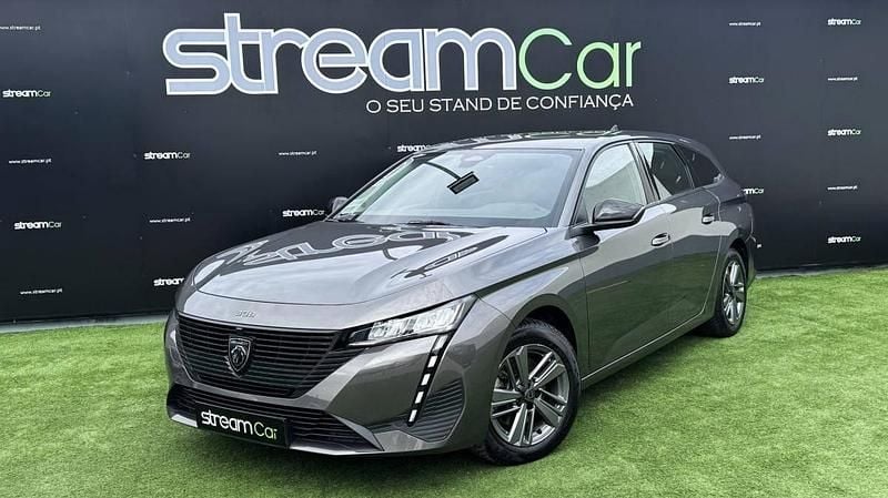 Usado Peugeot 308 SW 130 HP (95 kW) 2023 Cinzento Carrinha