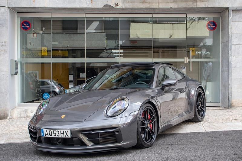 Cinza Usado 2022 Porsche 911 Carrera 4 GTS Coupé | € 174.900 - Imagem 1/4