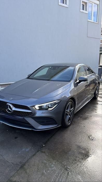Usado 2019 Mercedes CLA180 AMG Sedan | € 28.000 - Imagem 1/4