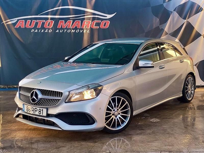 Cinza Usado 2016 Mercedes A180 AMG line Sedan | € 16.900 (Preço justo) - Imagem 1/4