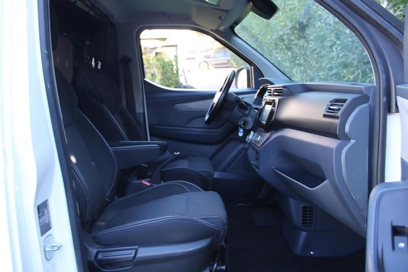 Usado Maxus eDeliver 3 88 kW (121 HP) 2021 Branco Van