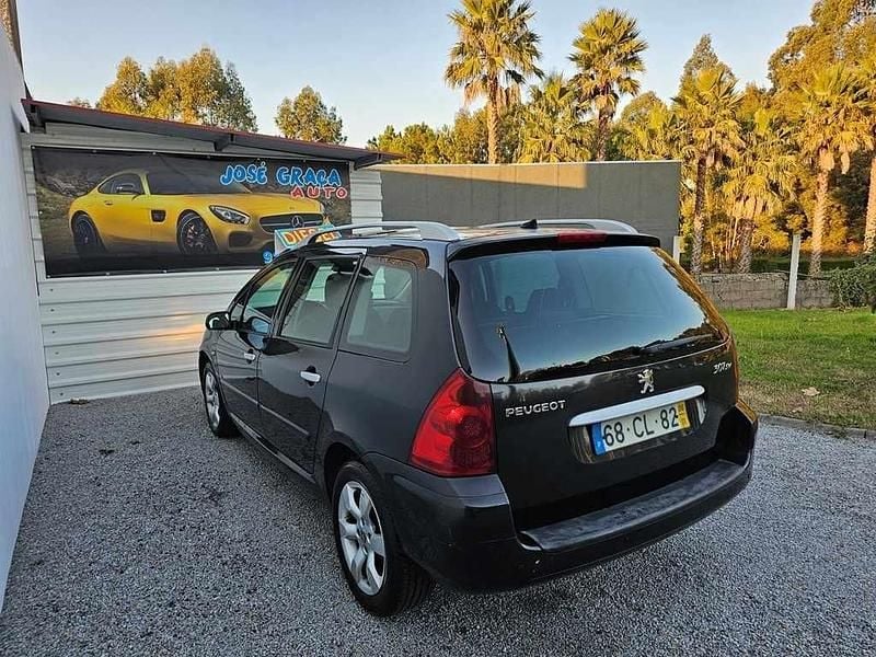 Usado Peugeot 307 90 HP (66 kW) 2006 Preto Carrinha
