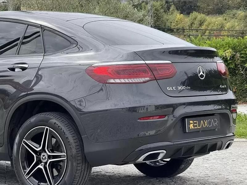 Usado Mercedes GLC300e 320 HP (235 kW) 2021 Cinzento Coupé