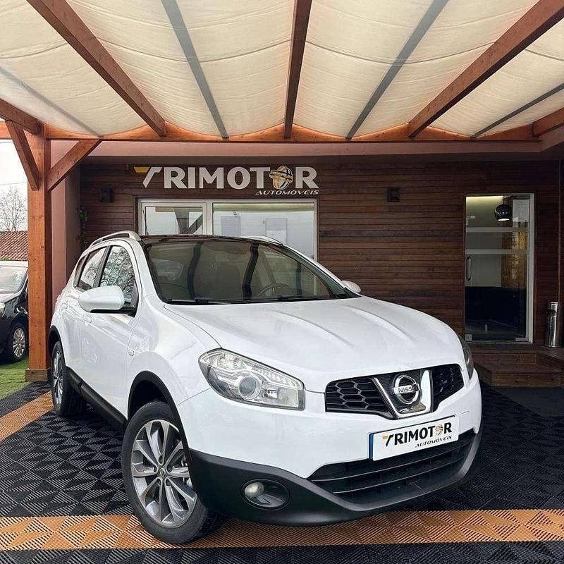 Branco Usado 2010 Nissan Qashqai Tekna SUV | € 9.490 (Preço justo) - Imagem 1/4