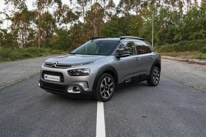 Cinzento Usado 2019 Citroën C4 Cactus Citadino | € 13.900 (Preço justo) - Imagem 1/4