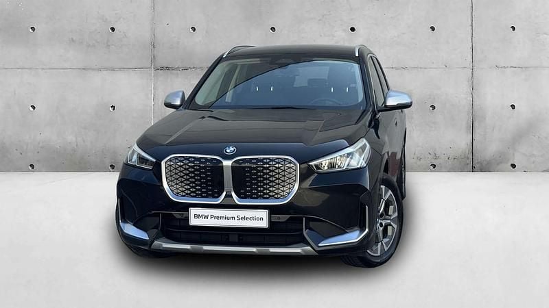 Preto sapphire metalizada Usado 2025 BMW iX1 SUV | € 44.900 (Preço elevado) - Imagem 1/4