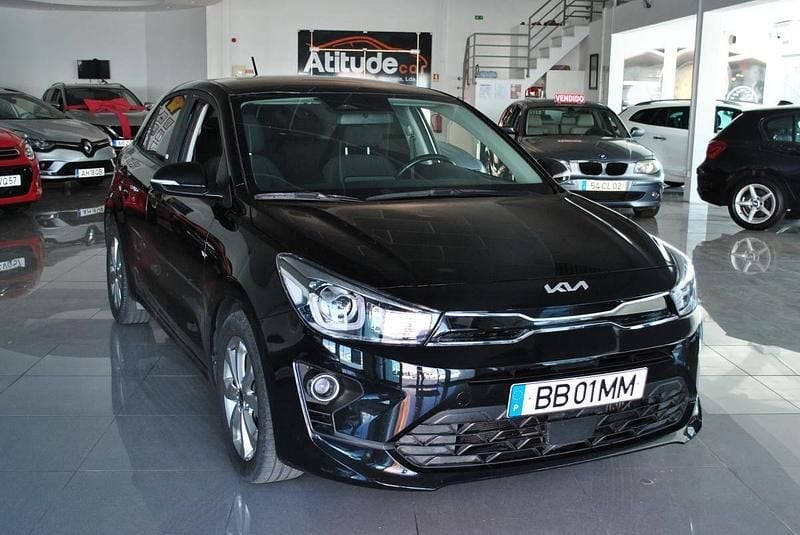 Preto Usado 2023 Kia Rio | € 16.430 (Preço justo) - Imagem 1/4