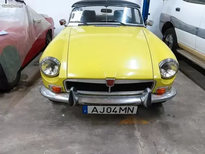 Amarelo Usado 1972 MG B Cabrios | € 21.000 - Imagem 1/4
