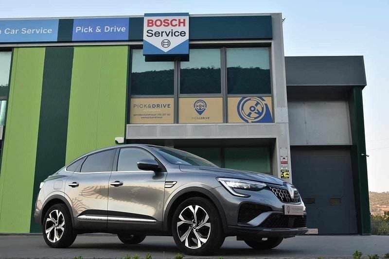 Cinzento Usado 2024 Renault Arkana SUV | € 29.850 (Preço justo) - Imagem 1/4
