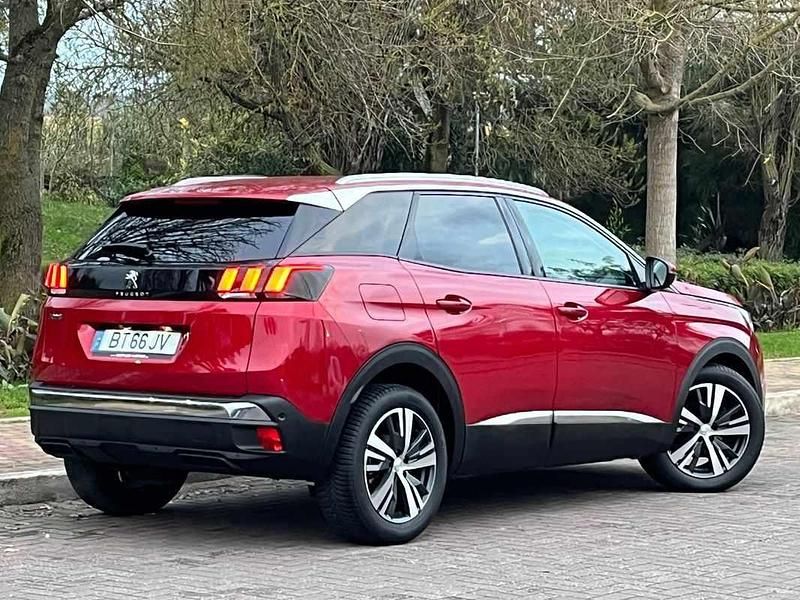 Usado Peugeot 3008 Allure 131 HP (96 kW) 2018 Vermelho SUV