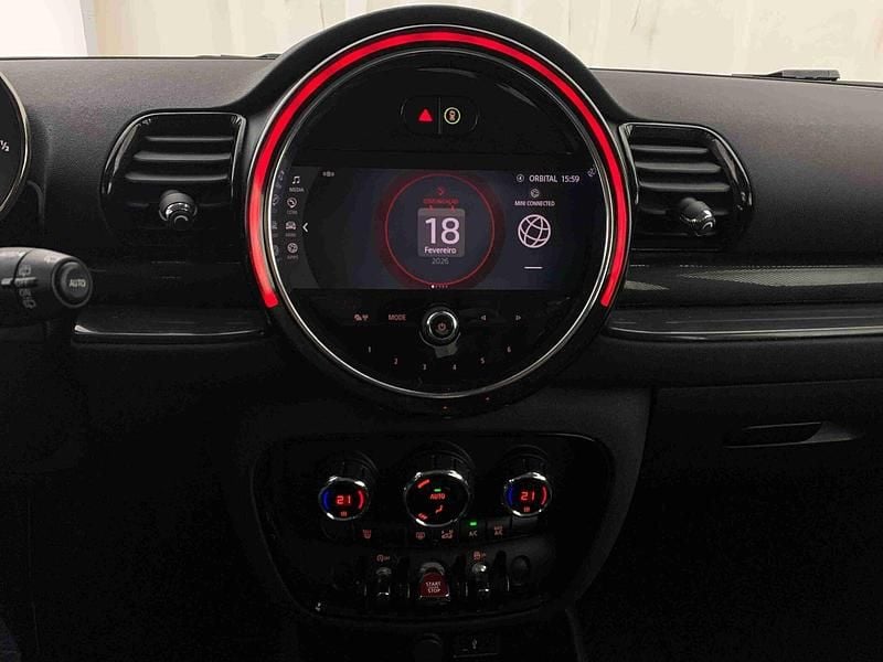 Usado Mini Cooper D Clubman 150 HP (110 kW) 2022 Verde Carrinha