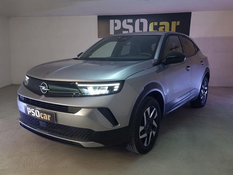 Cinza Usado 2025 Opel Mokka Edition SUV | € 21.980 (Preço justo) - Imagem 1/4