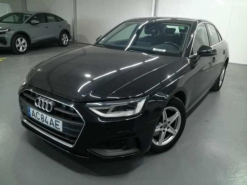 Usado Audi A4 163 HP (119 kW) 2020 Preto Sedan