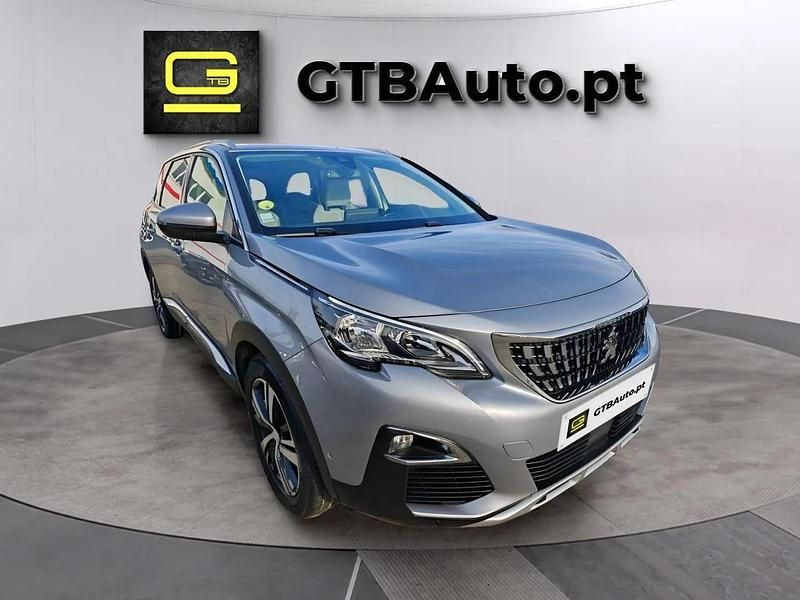Cinza Usado 2020 Peugeot 5008 Allure Monovolume | € 25.499 (Preço elevado) - Imagem 1/4