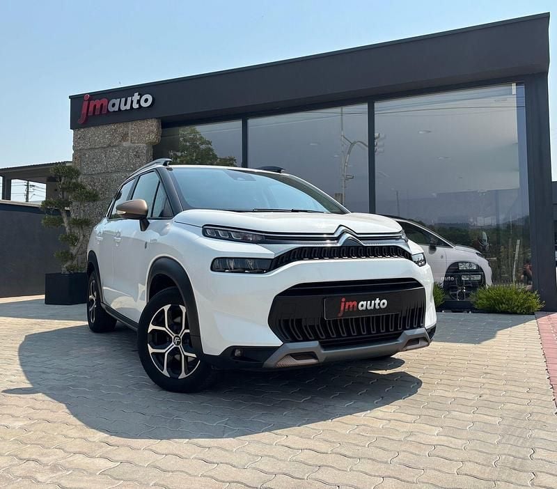 Branco Usado 2023 Citroën C3 PureTech Citadino | € 16.980 (Preço justo) - Imagem 1/4