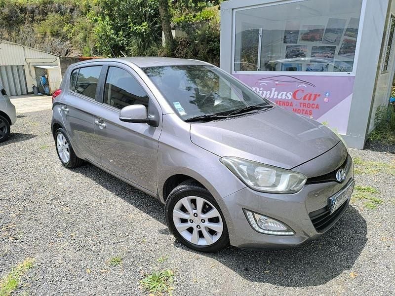 Usado 2012 Hyundai i20 Sedan | € 5.565 - Imagem 1/4