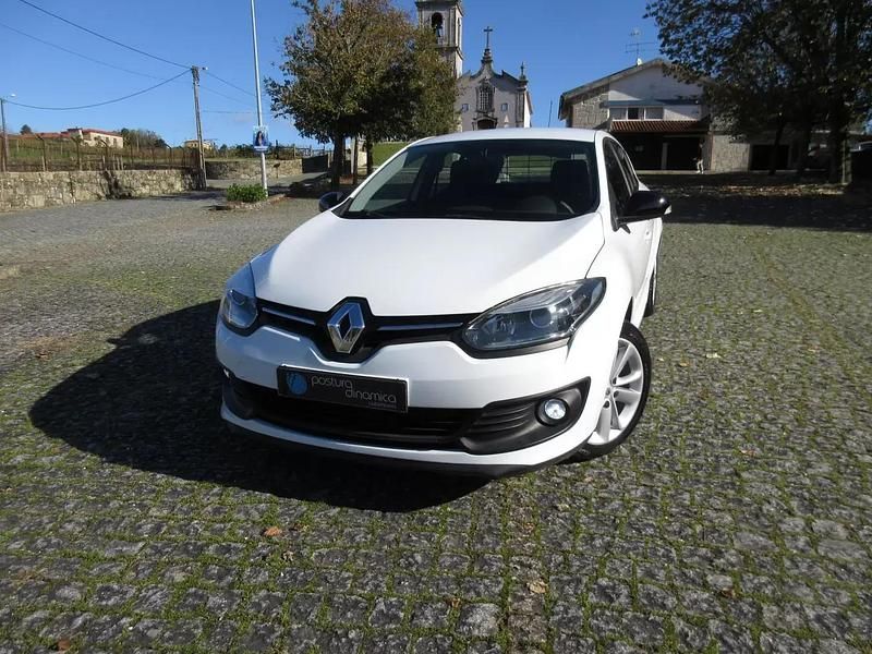 Branco Usado 2015 Renault Mégane III | € 8.990 (Preço justo) - Imagem 1/4