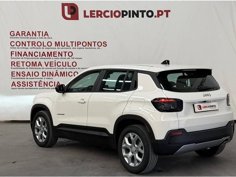 Usado Jeep Avenger Altitude 101 HP (74 kW) 2024 Branco SUV