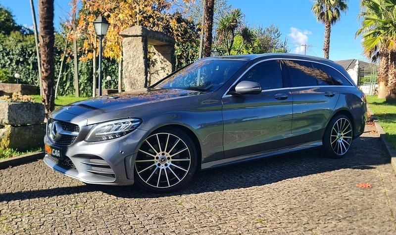 Cinza Usado 2019 Mercedes C220 AMG line Carrinha | € 30.999 (Preço justo) - Imagem 1/4