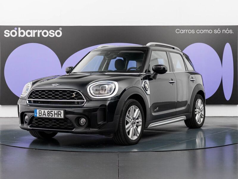 Preto Usado 2023 Mini Cooper Countryman Essential SUV | € 34.990 - Imagem 1/4