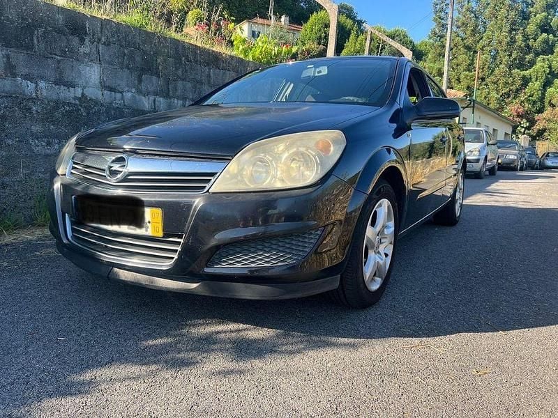 Usado 2007 Opel Astra Sedan | € 2.099 (Bom preço) - Imagem 1/4