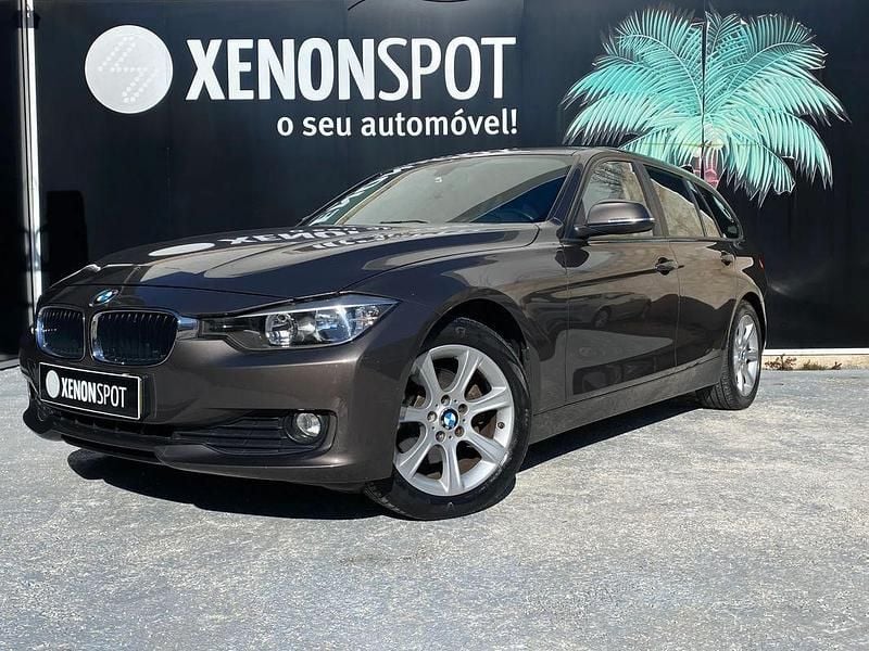 Castanho Usado 2014 BMW 320 Sport Line Carrinha | € 15.500 (Preço justo) - Imagem 1/4